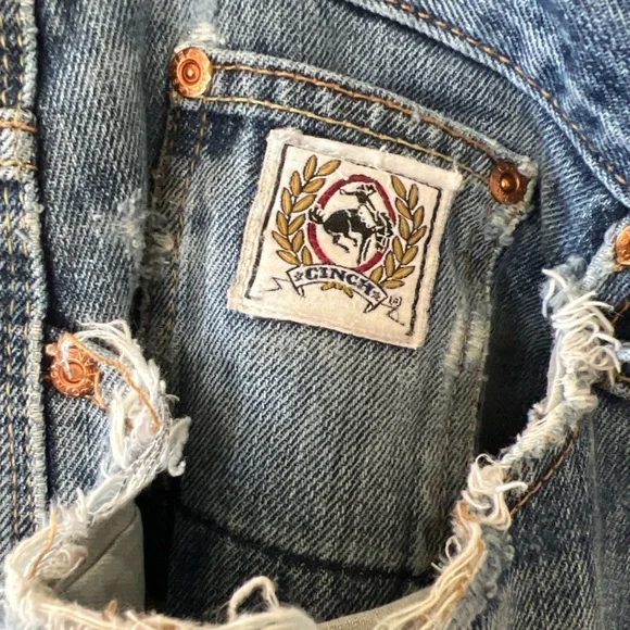 Cinch Relaxed Fit Distressed Blue Jeans Hand distressed - Picture 2 of 5